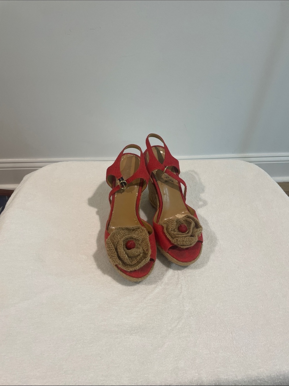 Women’s Red Slingback Wedge Sandals with Decorative Flower size 7
